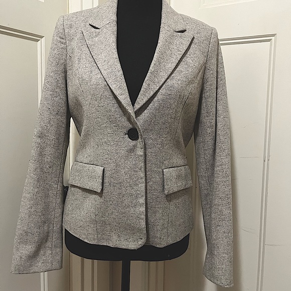 Wool blazer. Light grey. Size S. Great with anything. - Picture 1 of 4